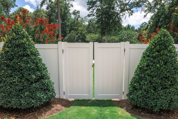 Vinyl Gate Installation in Albany