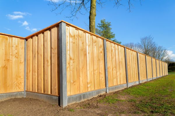 Fence Straightening in Albany