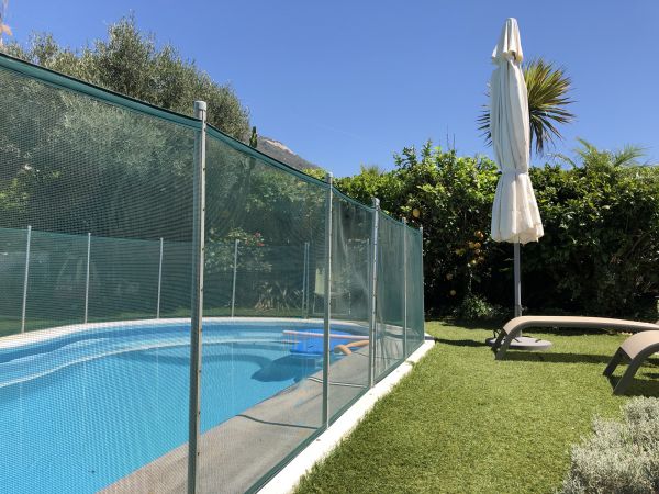 Safety Fence Installation in Albany